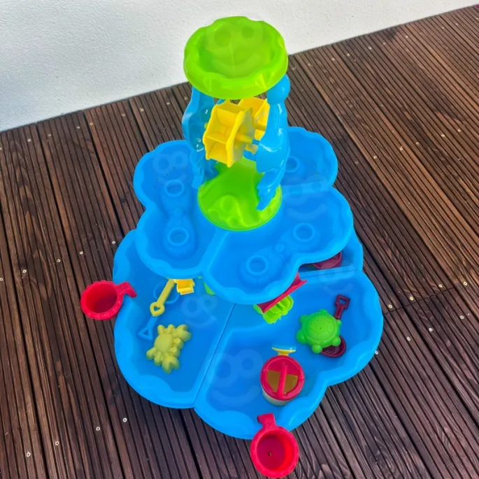 Zabawki do piasku w kolorowej wersji