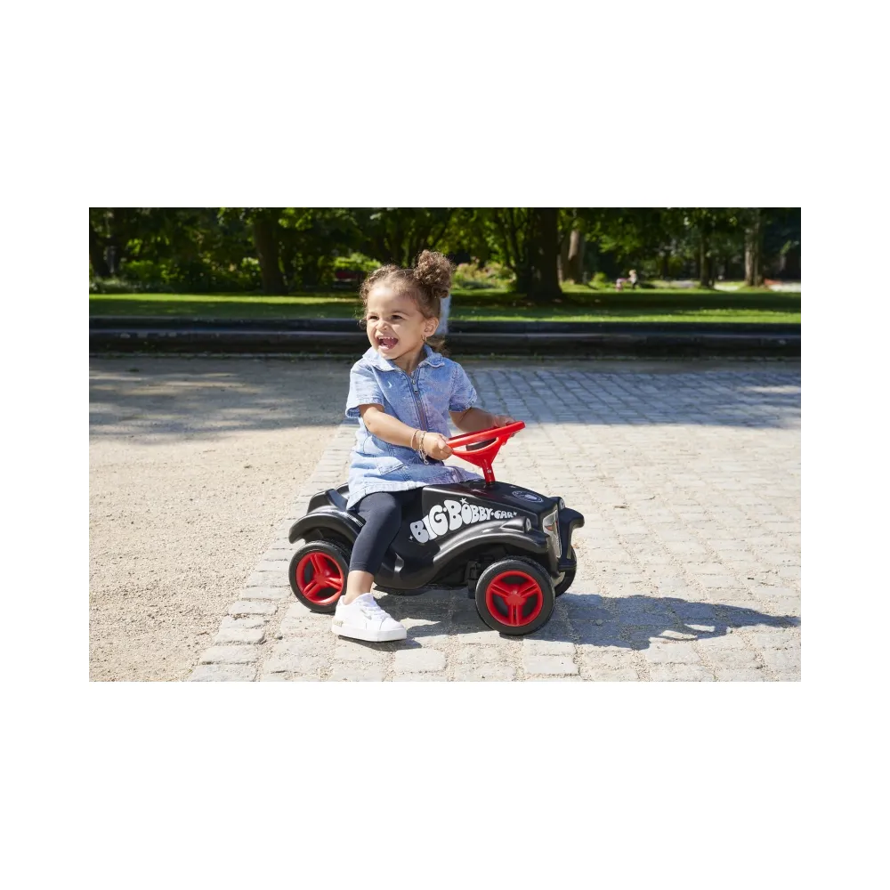 Dziecięcy pojazd idealny dla małych odkrywców