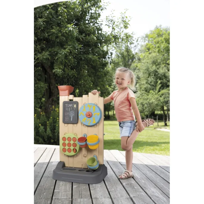 Rozwój motoryczny dzieci z ścianką Smoby