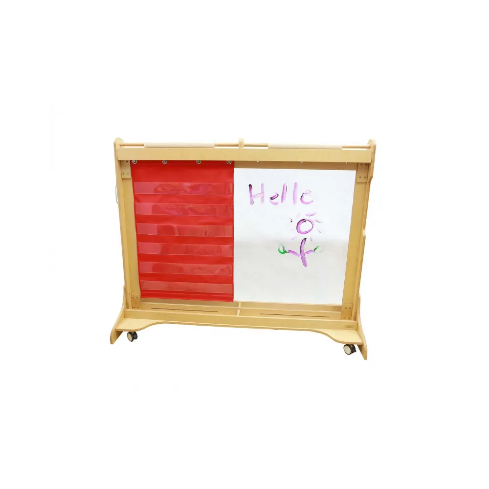 MASTERKIDZ Materiałowy Arkusz Do Wieszania Z Kieszonkami Na Fiszki I Obrazki Czerwony