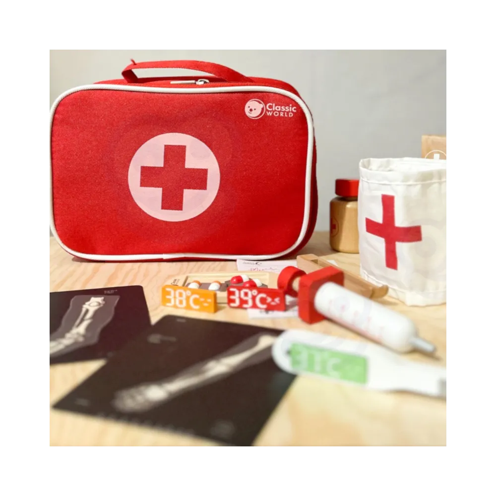 CLASSIC WORLD Drewniany Zestaw Walizka Małego Doktora Lekarza 19 el.