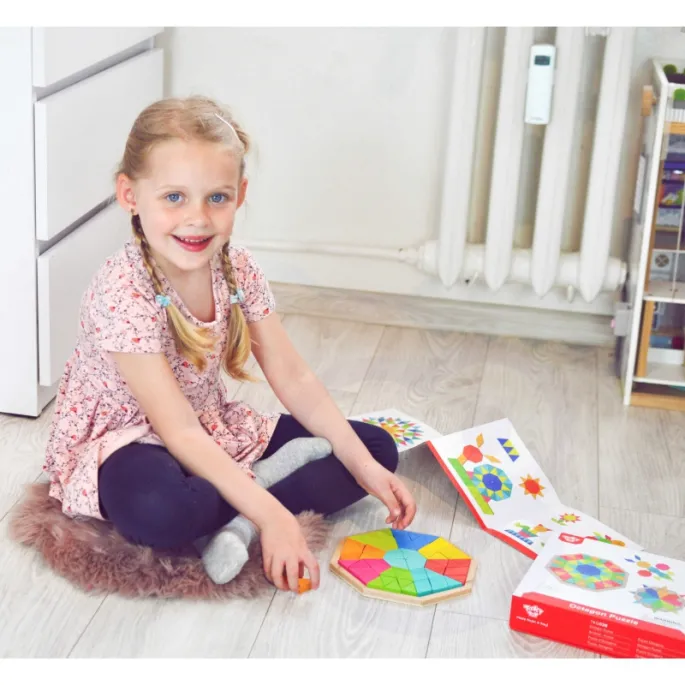 Kreatywna zabawa z TOOKY TOY mozaiką dla najmłodszych.