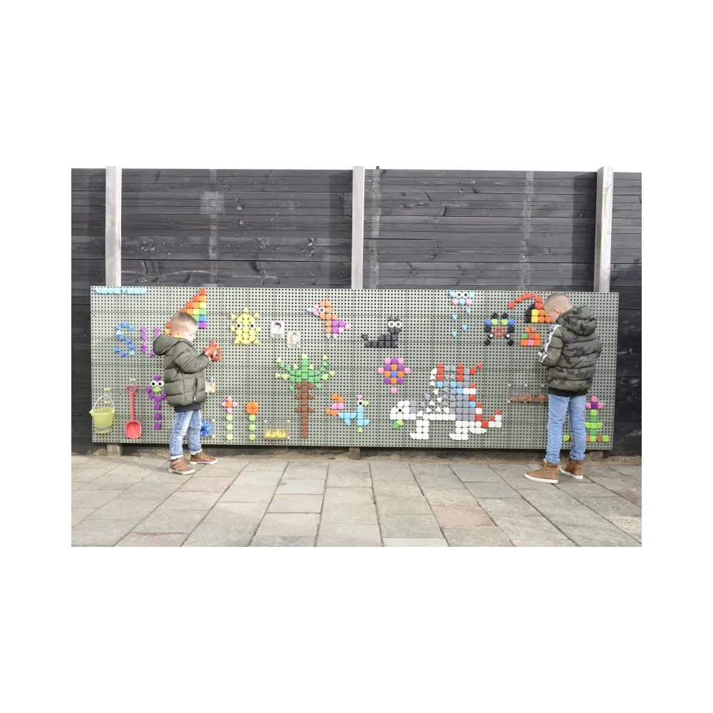 Zestaw z panelu montażowego do zabawy z mechaniką i figurami