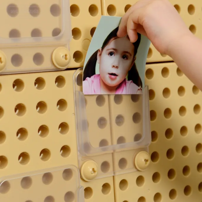 Trwałe etui na zdjęcia dla dzieci, odporne na warunki atmosferyczne.