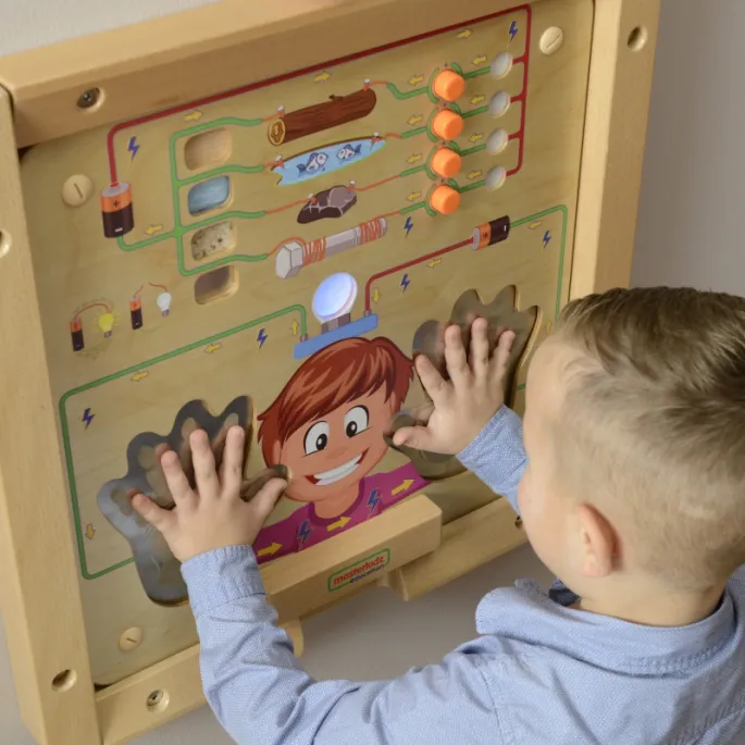 Interaktywne obwody elektryczne do nauki przez zabawę.