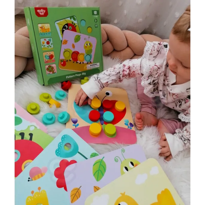 Precyzyjna zabawa klockami rozwijająca motorykę małą