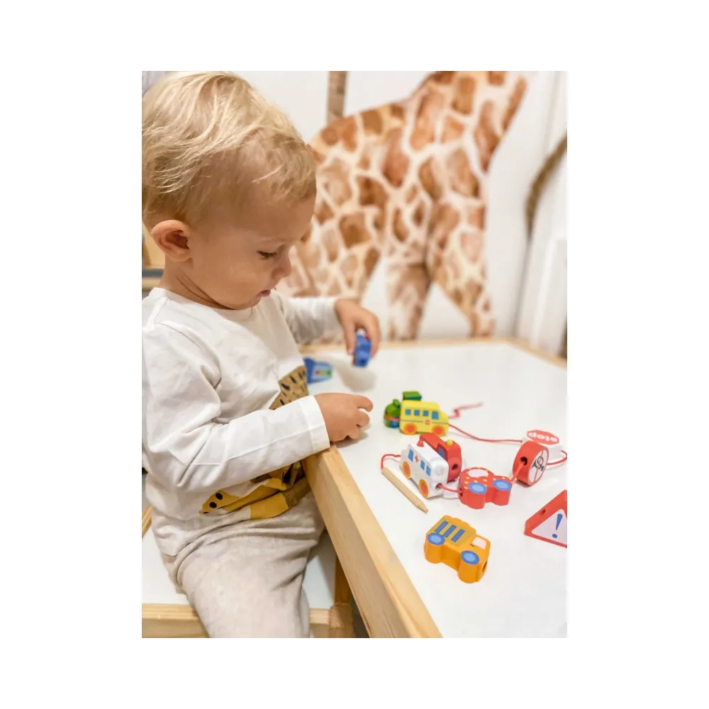 WOOPIE GREEN Drewniane Klocki do Nawlekania Pojazdy Samochody 13 el.