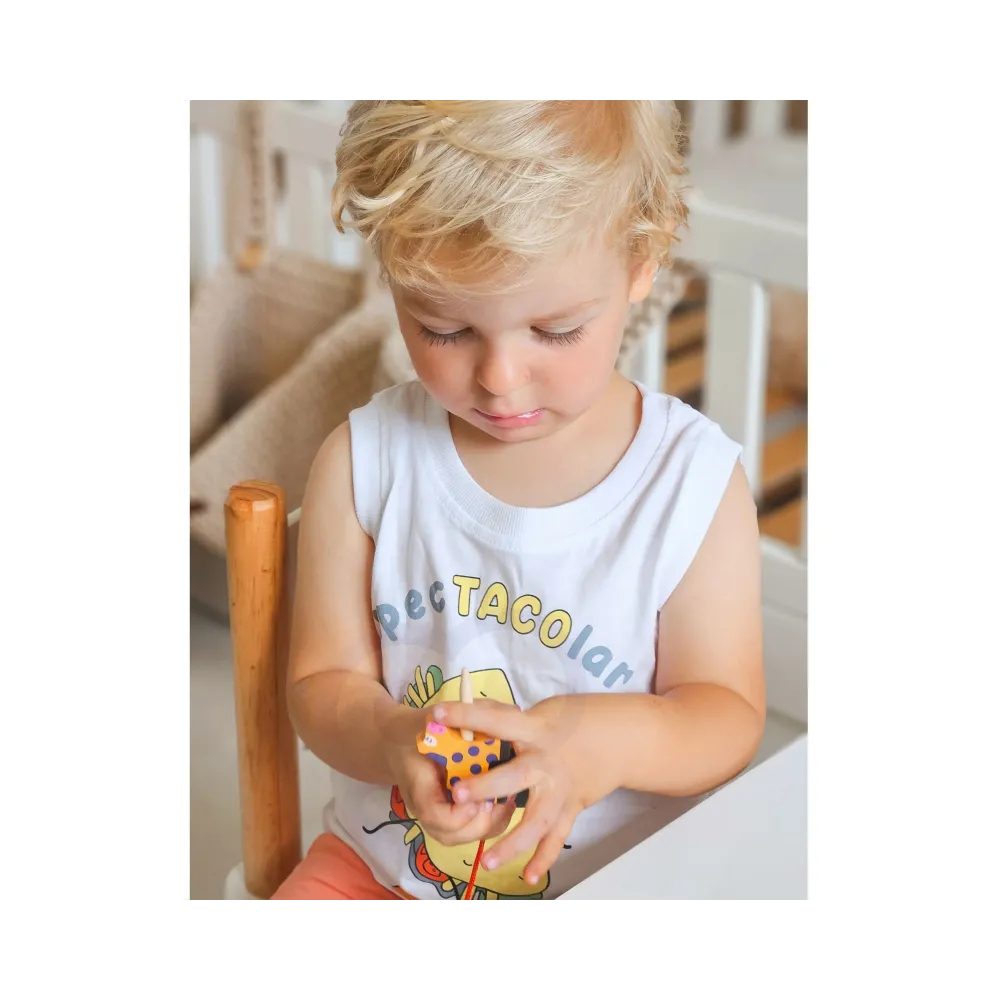 WOOPIE GREEN Drewniane Klocki do Nawlekania Zwierzęta Farma 13 el.