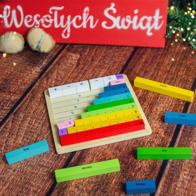 Tablica matematyczna z kolorowymi elementami