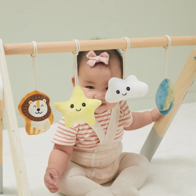 Dziecięcy stojak wspierający rozwój psychomotoryczny maluszka