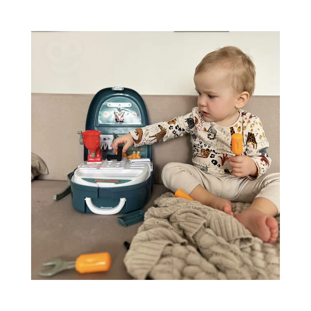 Mały warsztat w plecaku dla kreatywnych dzieci