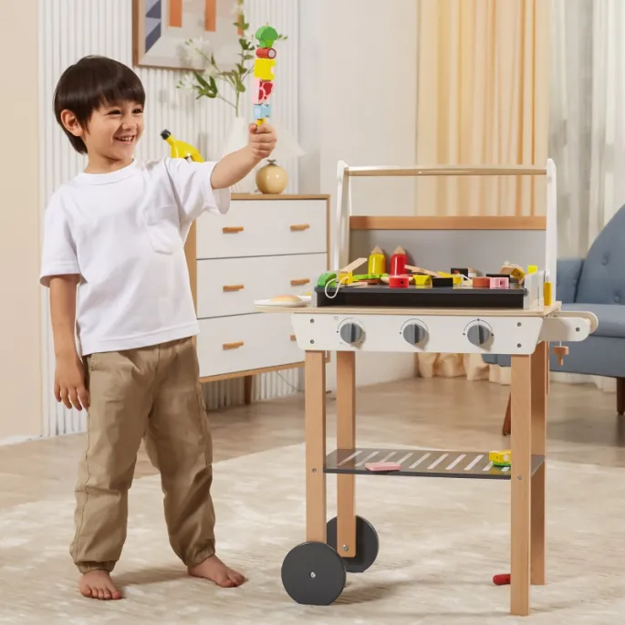 Grill z dźwiękiem i akcesoriami do odgrywania ról