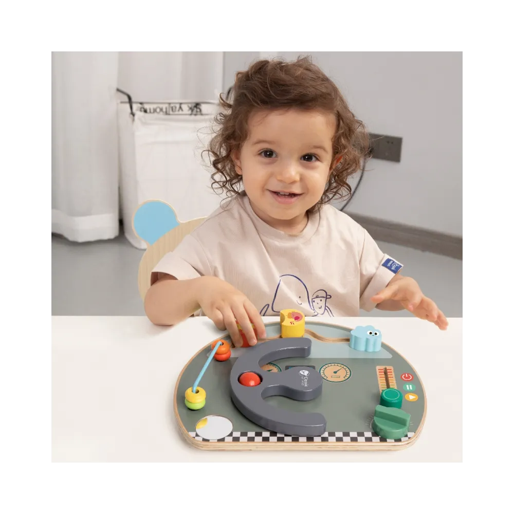 Edukacyjna zabawka z elementami do manipulacji