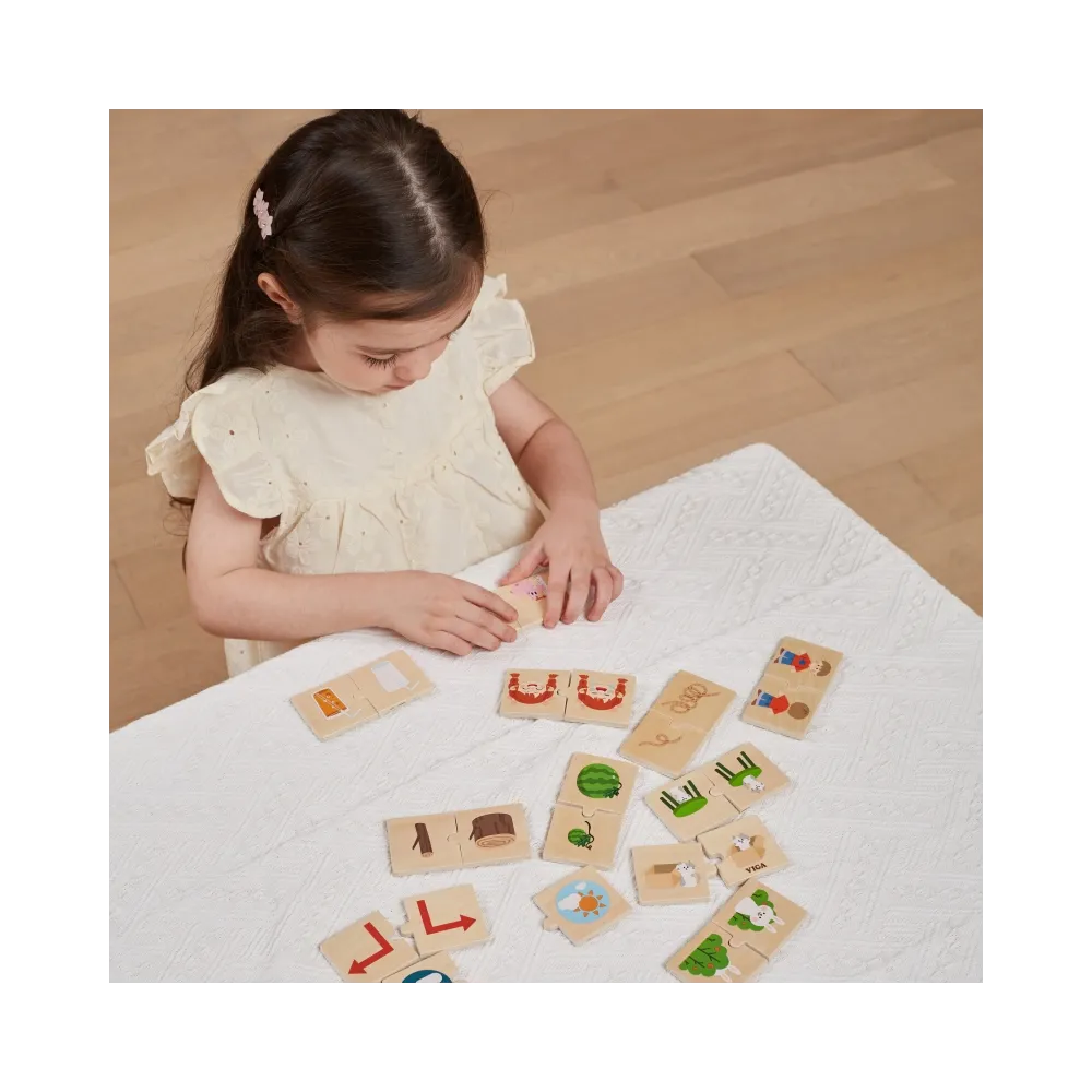 Develop vocabulary with VIGA wooden puzzles