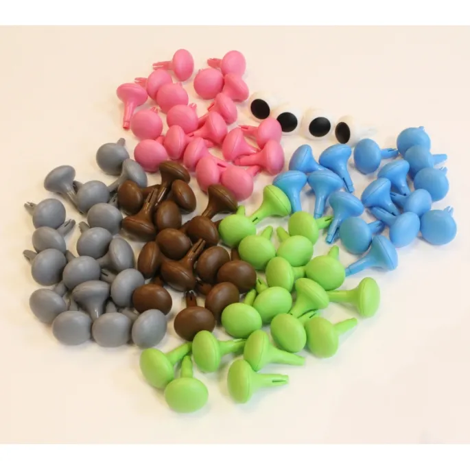 Kołeczki do tablicy wspierające kreatywną zabawę dzieci.