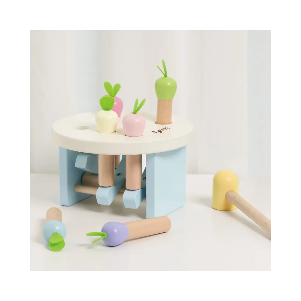 CLASSIC WORLD Drewniana Zabawka Uderz Marchewkę z Młotkiem 8 el.