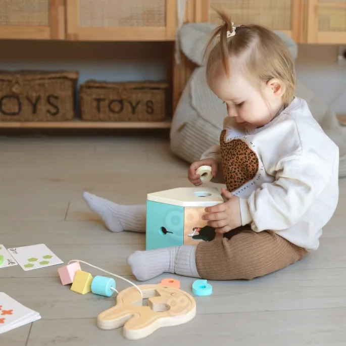 Drewniany sorter kształtów dla malucha