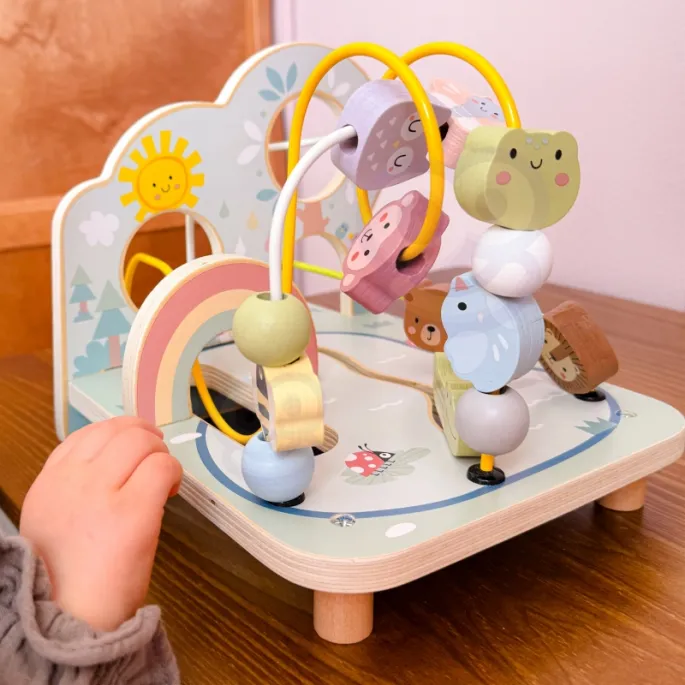 Leśny labirynt z kolorowymi zwierzątkami