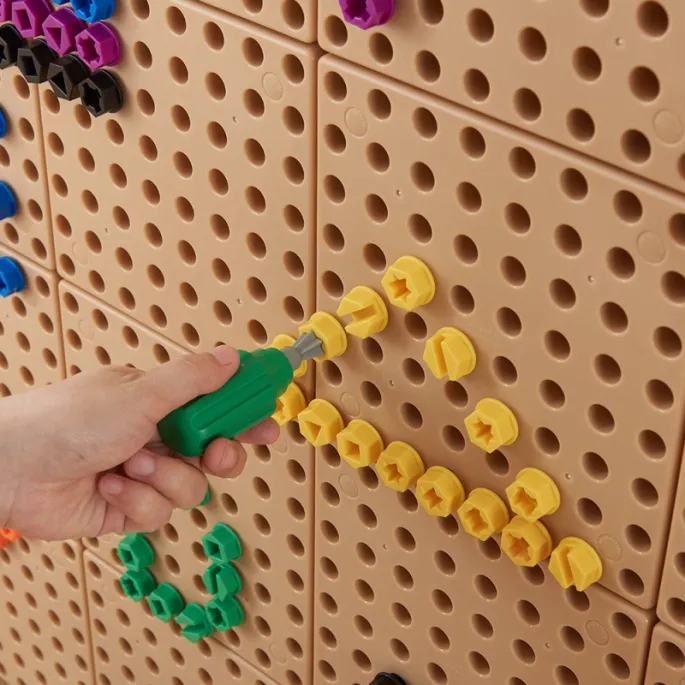 Zestaw śrubek dla młodych odkrywców kreatywności