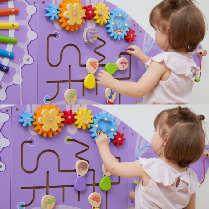 Zabawa z labiryntem i ksylofonem dla maluchów