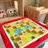 WOOPIE Stolik Gier Planszowych Logicznych 65 el. Zestaw 11w1