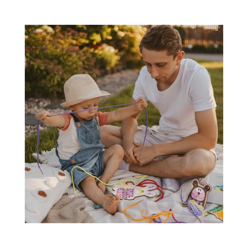 WOOPIE GREEN Drewniana Sznurowanka 5w1 Zwierzątka do Nawlekania