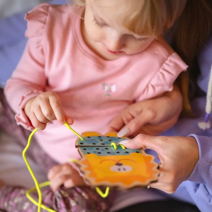 Drewniane zwierzątka do kreatywnej zabawy dla dzieci