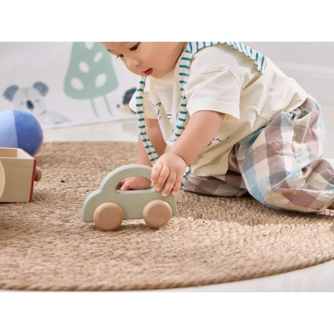 Miękka piłeczka sensoryczna rozwijająca umiejętności chwytania.