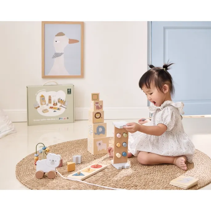 Drewniana przebijanka z młotkiem i kolorowymi kołkami dla niemowląt