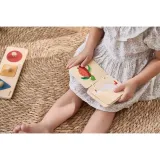 Układanka geometryczna dla dzieci uczących się kształtów i kolorów