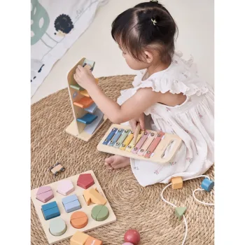 Układanka z klocków do nauki kształtów i kolorów