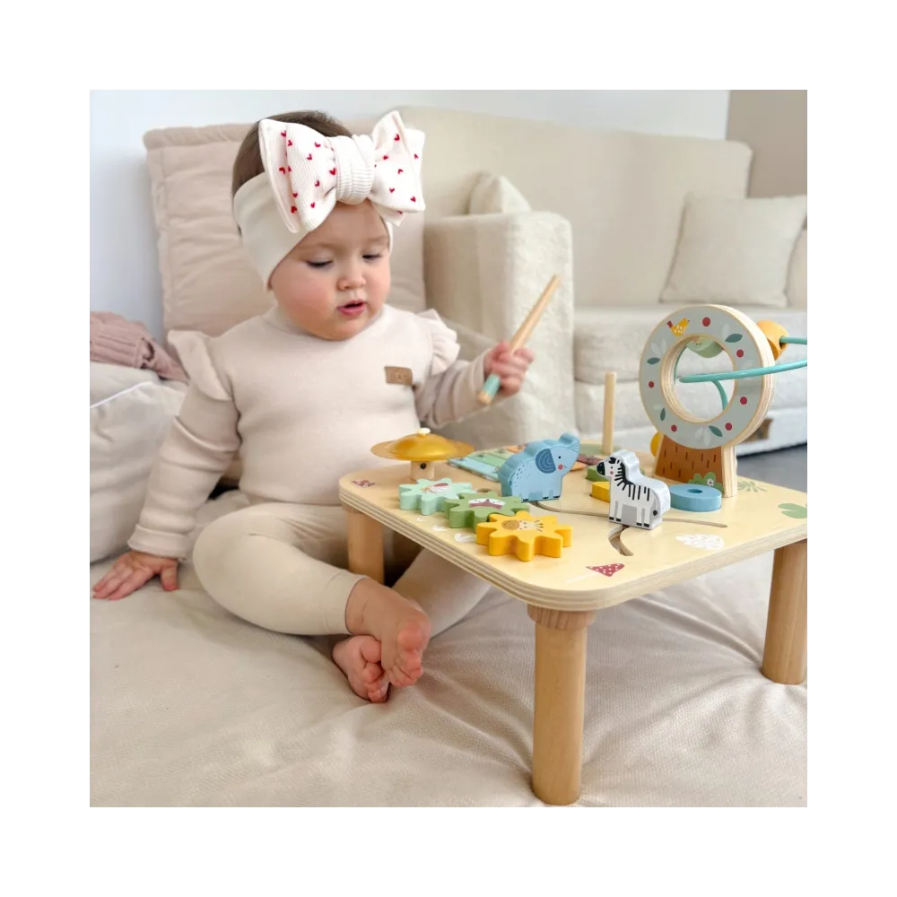 Drewniany labirynt dla dzieci stymulujący zmysły i motorykę.