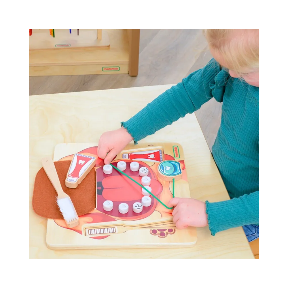 Interaktywny zestaw do czyszczenia zębów psa.