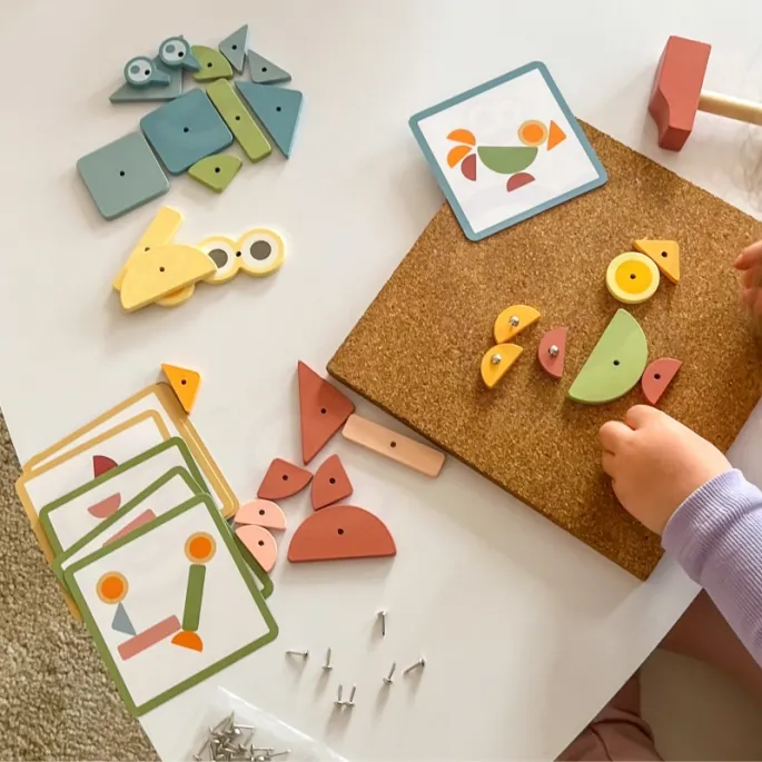 WOOPIE GREEN przybijanka - rozwija kreatywność dzieci.