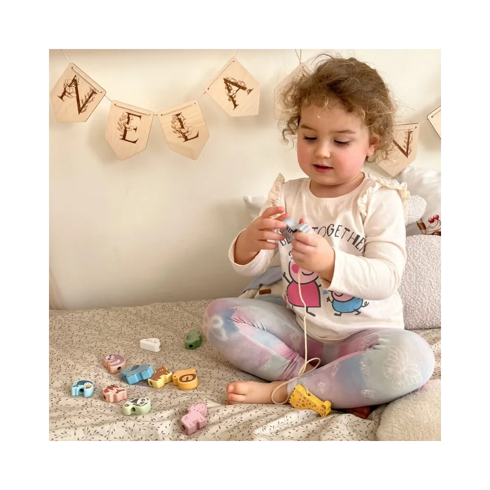 WOOPIE GREEN Drewniana Nawlekanka Klocki Przeplatanka ZOO Montessori 13 el.