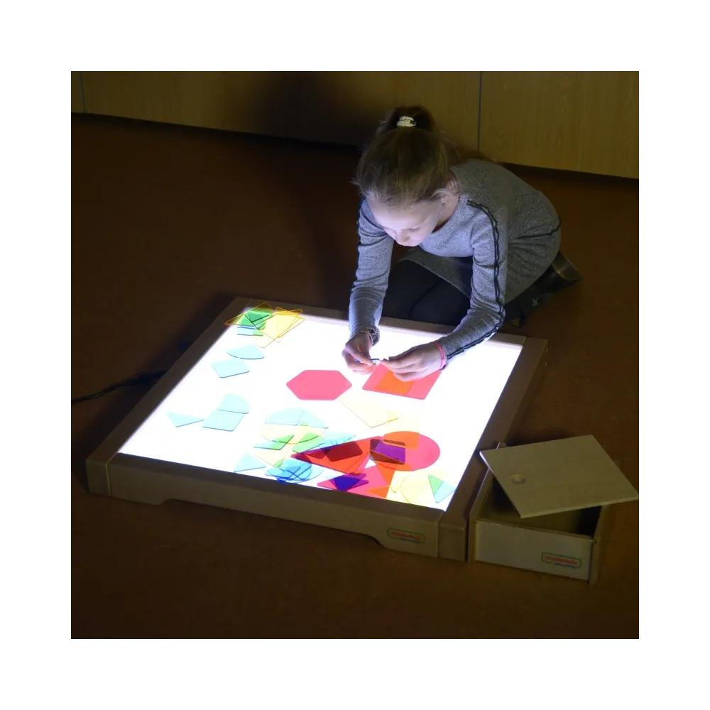 MASTERKIDZ Panel Skrzynia LED Sensoryczna + Zestaw Akcesoriów