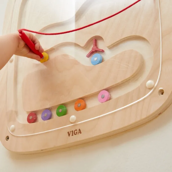 Magnetyczny rysik na tablicy edukacyjnej