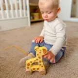 Rozwój motoryki dużej z żyrafką do ciągnięcia