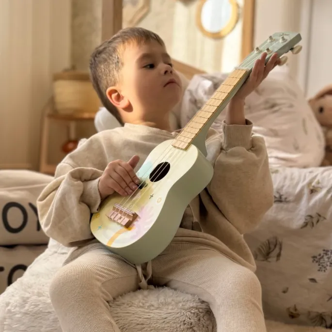 Kreatywne ukulele z książeczką nut