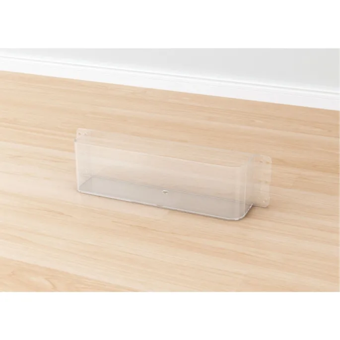 Kreatywna tablica edukacyjna z torami kulkowymi.