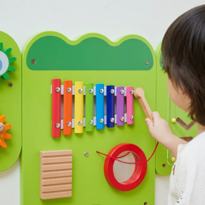 Interaktywna tablica krokodyl rozwijająca zdolności manualne