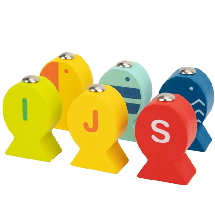 Bezpieczne drewniane zabawki dla dzieci