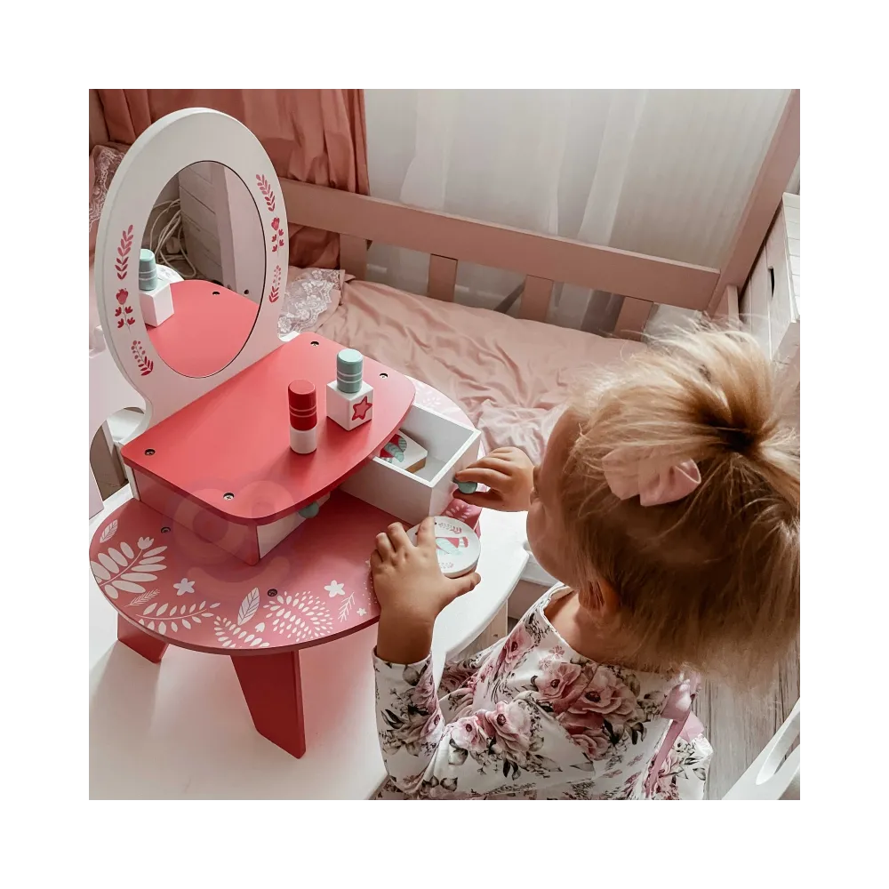 Drewniana toaletka Tooky Toy z akcesoriami do makijażu