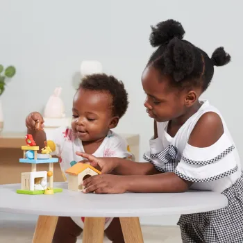 Zwierzęta domowe VIGA w mini placu zabaw dla dzieci