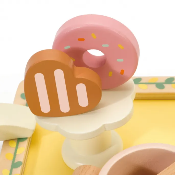 Kreatywna zabawa z zestawem do herbaty