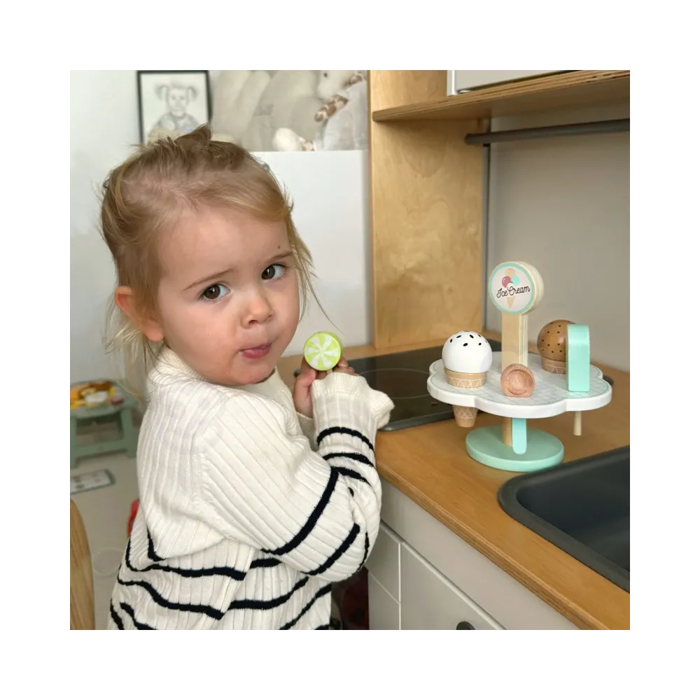 Zestaw lodów w pastelowych kolorach