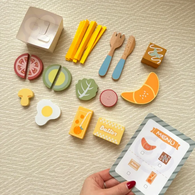 Naturalne drewno w zestawie dla dzieci