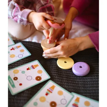 Układanka rozwijająca zdolności manualne i logiczne myślenie