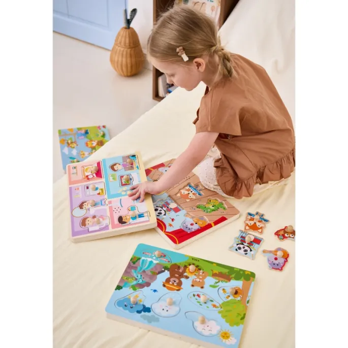 Drewniane puzzle dla dzieci z efektami dźwiękowymi.