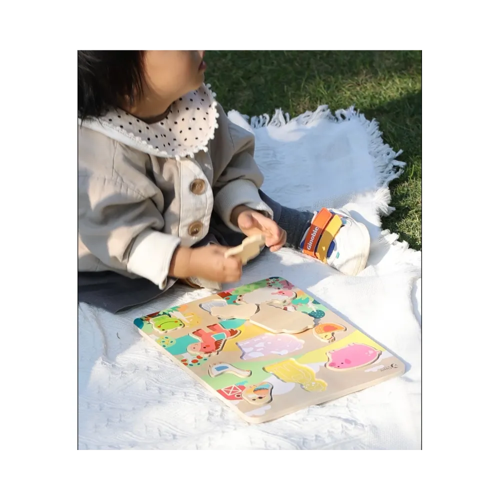 Układanka Classic World wspierająca rozwój maluchów